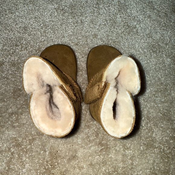 UGG Chestnut Keelan II Boots - GUC - Picture 5 of 8